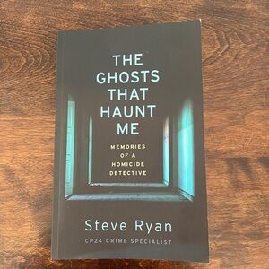 📚 The Ghosts That Haunt Me by Steve Ryan